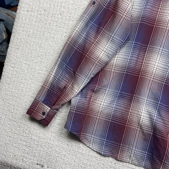 Mountain Equipment Co-op MEC light Hiking Button Shirt Men L Plaid Red / Blue - Picture 11 of 13